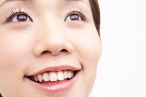 大阪で脂肪吸引を考えるなら知っておきたい効果とリスク【最新情報2023】